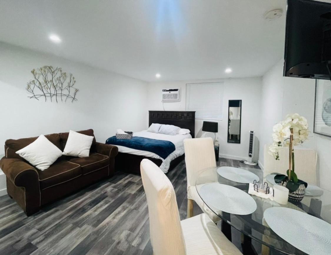 Lovely Sherman Oaks Studio ลอสแอนเจลิส ภายนอก รูปภาพ